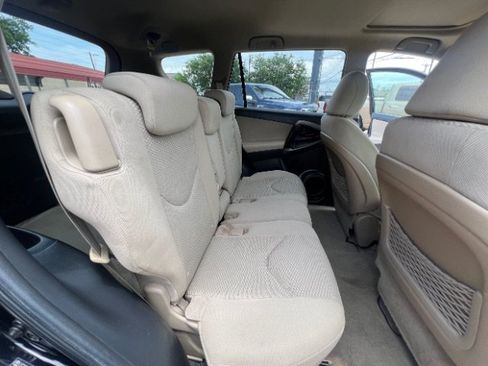 Used 2011 Toyota RAV4 2WD w/ Upgrade Value Pkg image 12