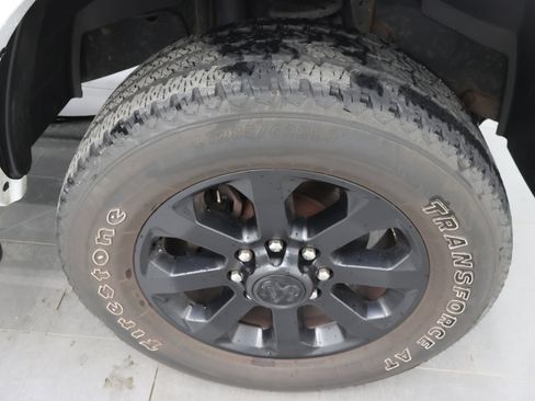 Used 2018 RAM 2500 Big Horn AWD/4WD image 3