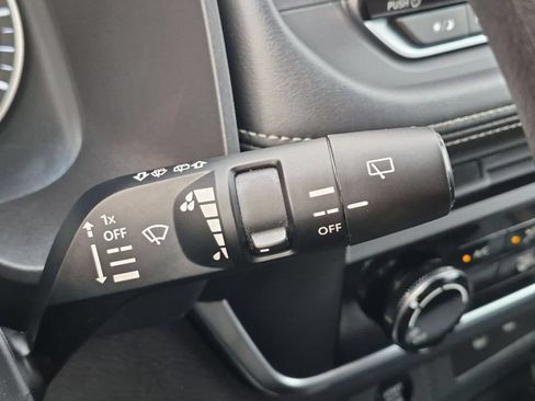 Used 2024 Nissan Rogue S AWD/4WD image 20