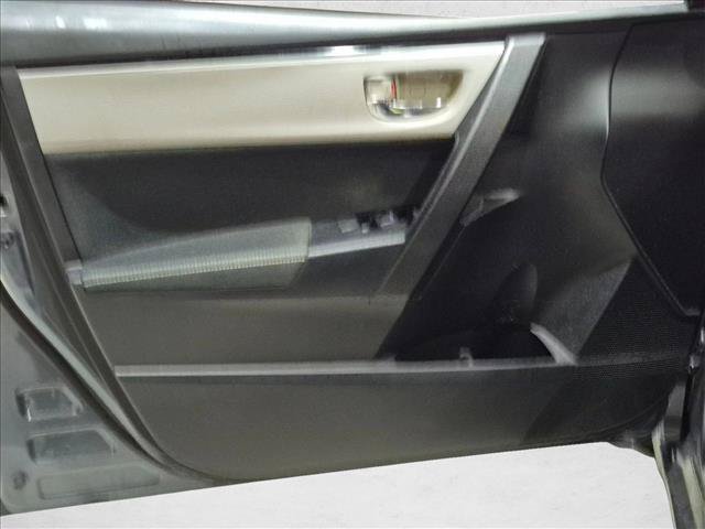 Used 2017 Toyota Corolla LE FWD image 11
