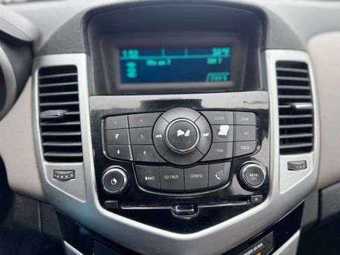Used 2016 Chevrolet Cruze LS image 16