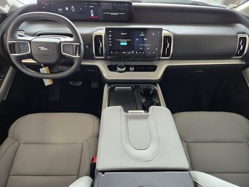 New 2026 Ford Expedition Active RWD image 19