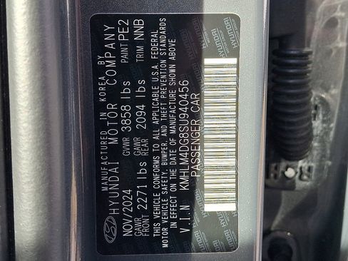 Certified 2025 Hyundai Elantra Sport image 27