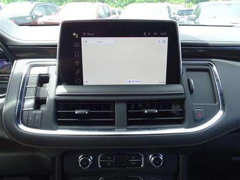 Used 2023 GMC Yukon XL AT4 image 22