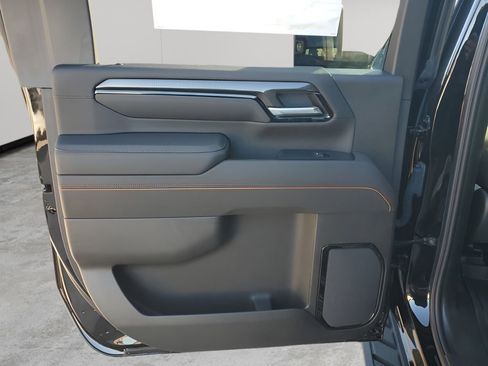 New 2025 GMC Sierra 2500 AT4 w/ AT4 Premium Plus Package image 16