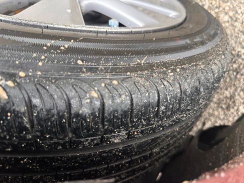 Used 2011 Honda Accord EX-L image 14