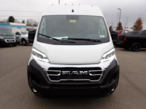 New 2026 RAM ProMaster 2500 w/ Quick Order Package 22G SLT image 11