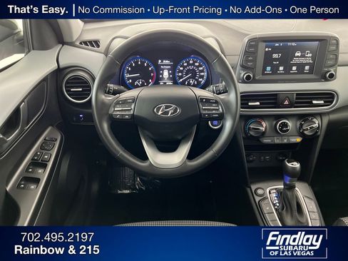 Used 2021 Hyundai Kona SEL w/ Winter Weather Package image 17