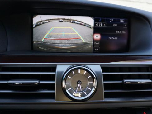 Used 2015 Lexus LS 460 image 39