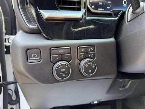 Certified 2023 Chevrolet Silverado 1500 LT w/ Safety Package AWD/4WD image 18