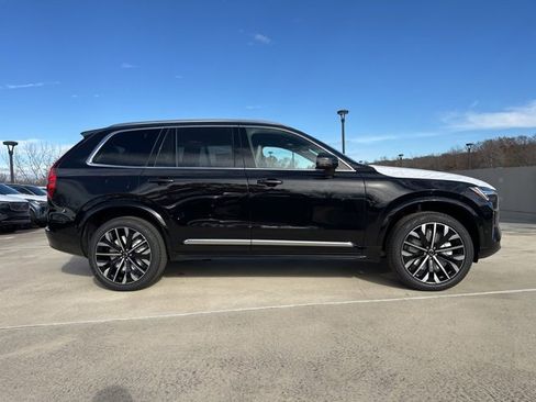 New 2026 Volvo XC90 B5 Plus image 8