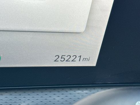 Used 2023 Genesis GV60 Performance image 27