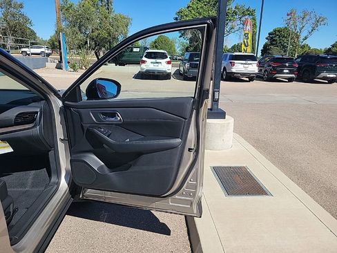 New 2026 Nissan Rogue Platinum w/ Platinum Premium Package image 18