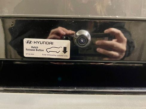 Used 2024 Hyundai Santa Fe Limited FWD image 18