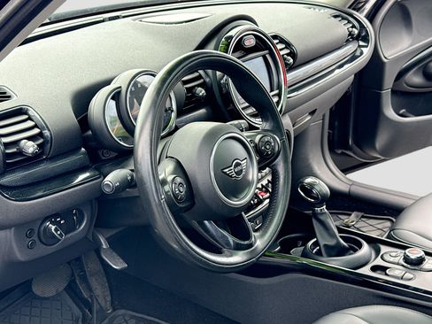 Used 2019 MINI Cooper Clubman ALL4 AWD/4WD image 4