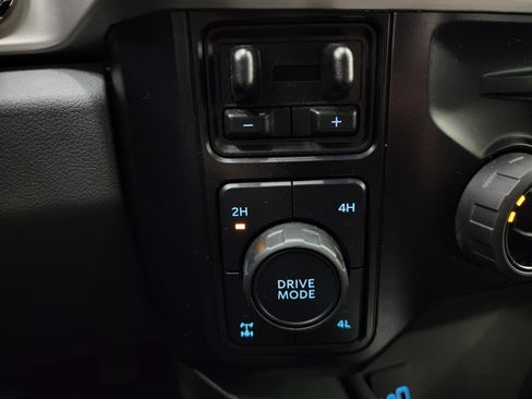 Used 2024 Ford F350 XLT w/ XLT Premium Package image 42