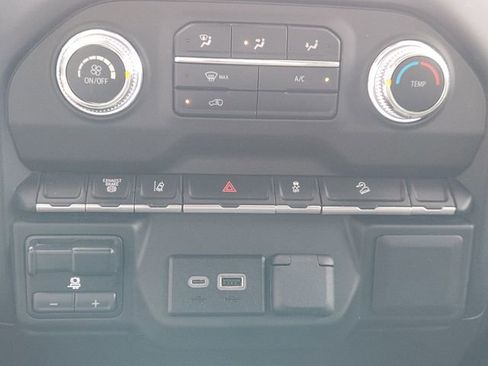 Used 2024 GMC Sierra 3500 Pro w/ X31 Off-Road Package image 17