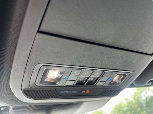 Used 2022 Ford Explorer ST w/ Equipment Group 401A AWD/4WD image 32