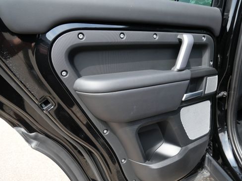 Used 2024 Land Rover Defender 130 V8 AWD/4WD image 16