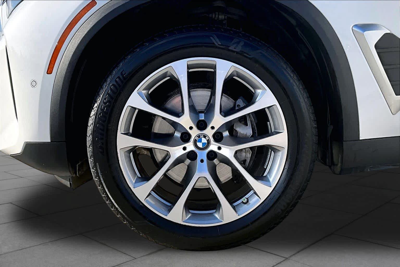 Used 2025 BMW X5 sDrive40i w/ Premium Package RWD image 10