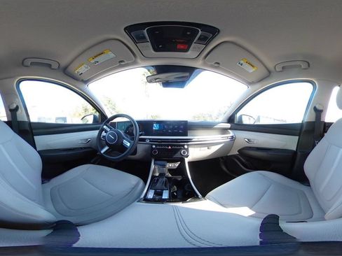 Used 2025 Hyundai Tucson SEL FWD image 44