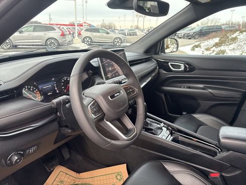 Used 2023 Jeep Compass Altitude w/ Convenience Group image 17