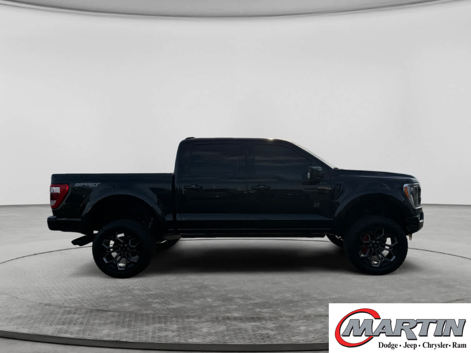 Used 2023 Ford F150 Lariat w/ Equipment Group 502A High AWD/4WD image 4