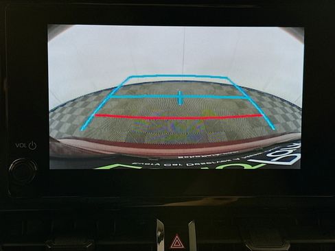 Used 2025 Toyota Corolla LE image 21