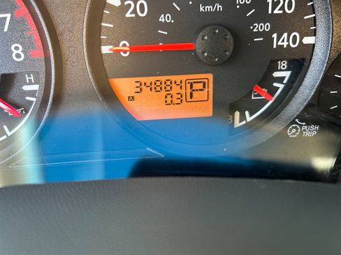 Used 2008 Nissan Frontier SE w/ SE Value Truck Pkg AWD/4WD image 18