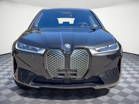 Used 2024 BMW iX xDrive50 w/ Sport Package AWD/4WD image 6