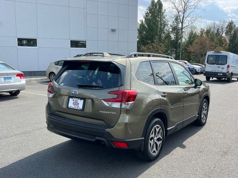 Certified 2023 Subaru Forester Premium AWD/4WD image 5