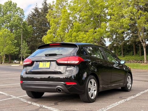 Used 2016 Kia Forte LX FWD image 5