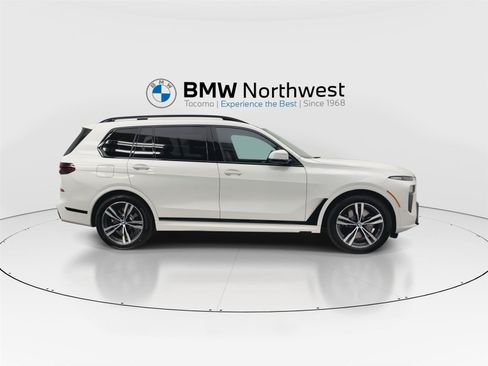 New 2027 BMW X7 xDrive40i w/ M Sport Package AWD/4WD image 5