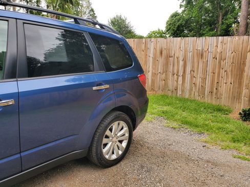 Used 2013 Subaru Forester 2.5X Premium AWD/4WD image 6