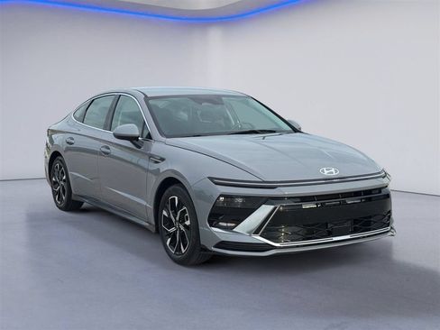 Used 2024 Hyundai Sonata SEL FWD image 5