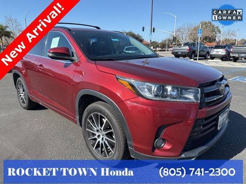 Used 2017 Toyota Highlander SE image 6