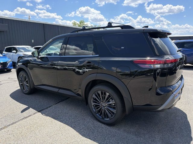 New 2026 Nissan Pathfinder SL w/ SL Premium Package AWD/4WD image 6