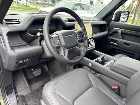 New 2026 Land Rover Defender 110 X-Dynamic SE AWD/4WD image 12