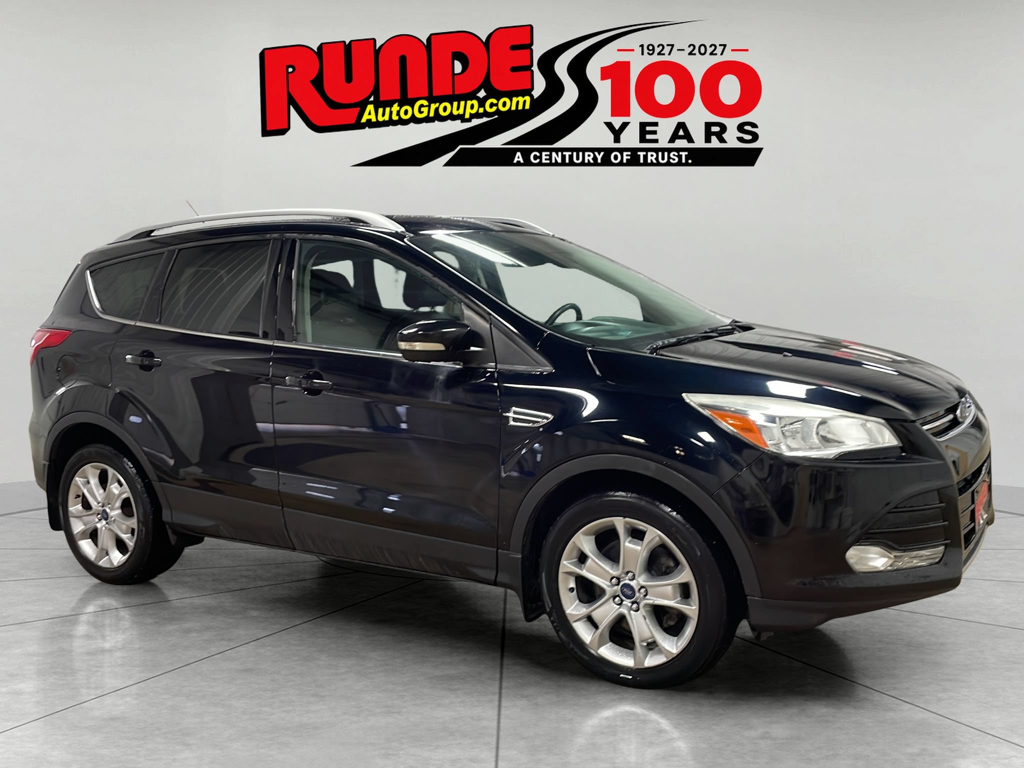 Used 2016 Ford Escape Titanium AWD/4WD image 1
