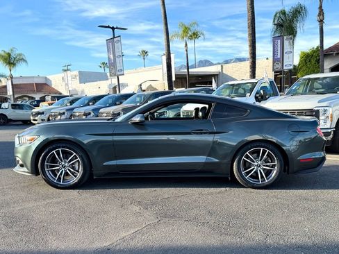 Used 2016 Ford Mustang Premium image 5