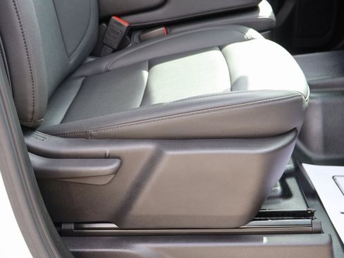 Used 2024 GMC Sierra 2500 Pro image 10