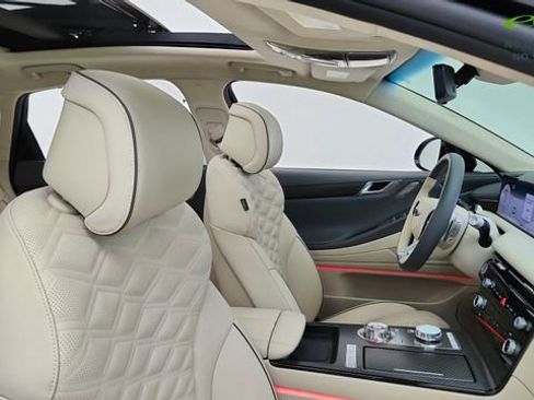 Used 2025 Genesis G80 3.5T Sport Prestige AWD/4WD image 23