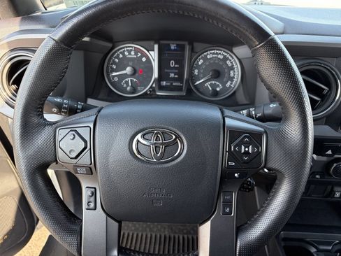 Used 2023 Toyota Tacoma TRD Sport AWD/4WD image 24
