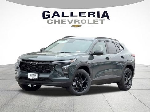 New 2026 Chevrolet Trax LT w/ Driver Confidence Package FWD image 1