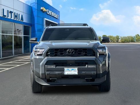 Used 2025 Toyota 4Runner TRD Off-Road Premium AWD/4WD image 10