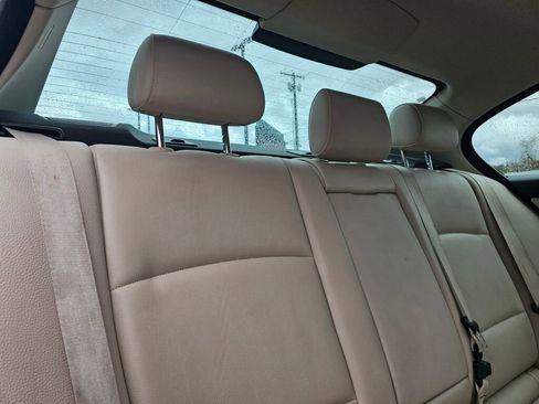 Used 2012 BMW 535i xDrive Sedan image 13