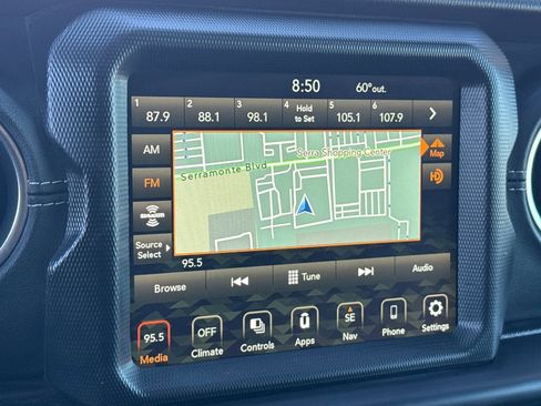 Used 2023 Jeep Wrangler Sahara image 23