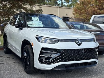 New 2026 Volkswagen Tiguan SE R-Line