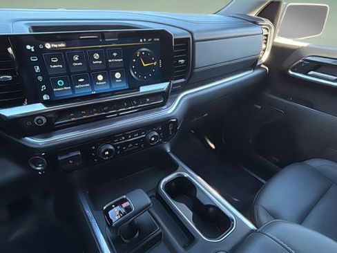 Used 2024 Chevrolet Silverado 1500 LTZ w/ LTZ Convenience Package II image 24