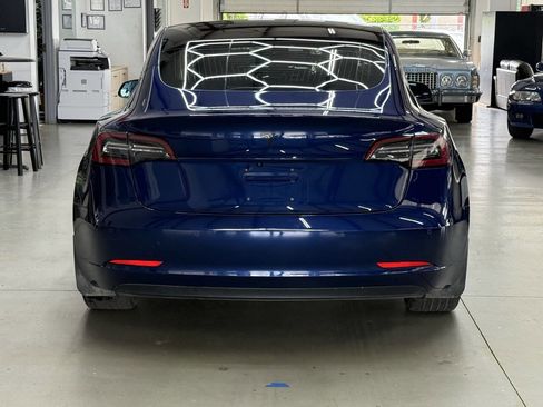 Used 2018 Tesla Model 3 AWD/4WD image 3